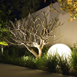 un jardin en lumiere | Caza & Moore via Pinterest