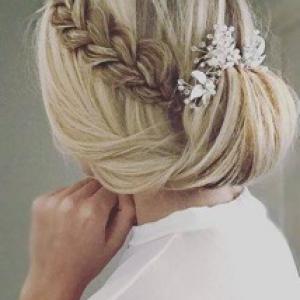 Source : http://flashmode.tn/coiffure-mariee-31-des-plus-belles-coiffures-de-mariee-2017-en-photos/