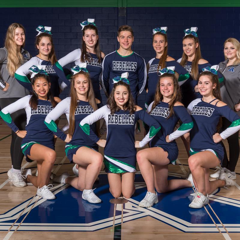equipe cheer Soreltracyetcie