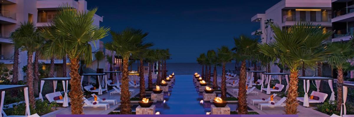 Breathless Riviera Cancun piscine