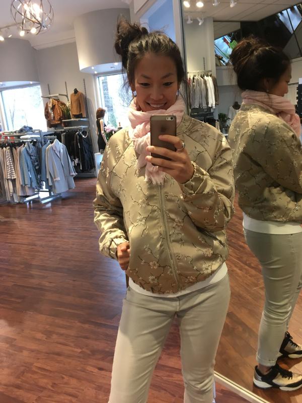 Bomber fleurs Sorel Tracy3